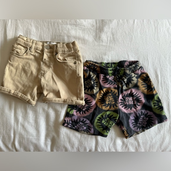 Zara Boys Shorts, Bundle of 2! size: 9-12 months - Picture 1 of 8